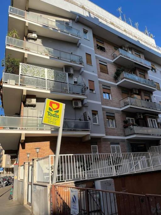 Home Bernadette روما المظهر الخارجي الصورة