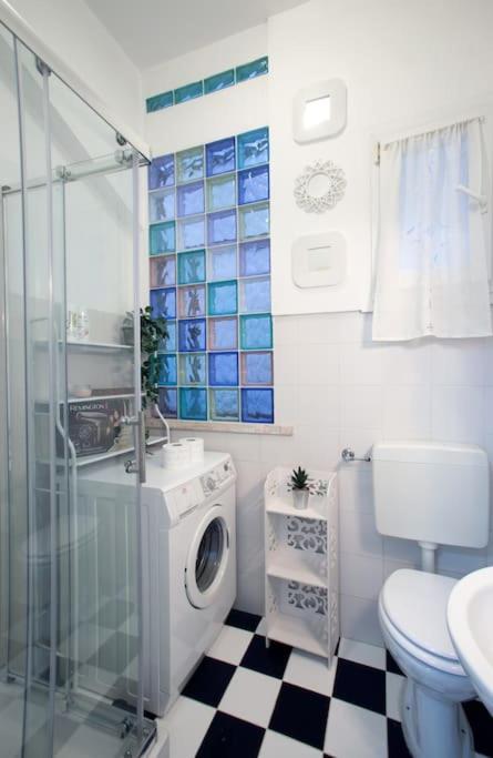 Home Bernadette روما المظهر الخارجي الصورة